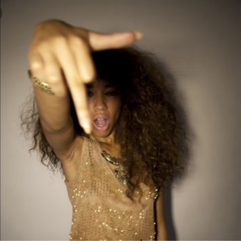 Meet your Posher, Shirley